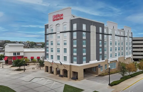 希爾頓花園旅館-西拉法葉瓦伯西蘭丁