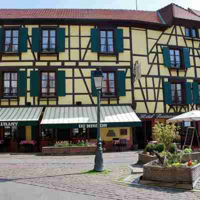 Logis Hôtel-Restaurant du Mouton Hotel Exterior