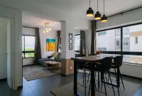 Chic City-Centre Stay With Stunning Views