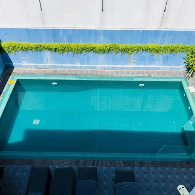 Villa Upper Dickson Hotels near Old Town