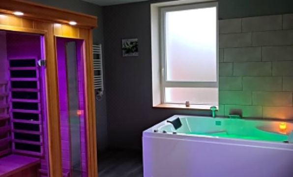 Monts et Rêves - Housity