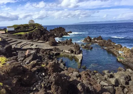 Amazing One Bedroom Apartment with Sea View