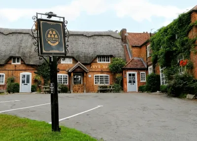 Five Bells Wickham Hotels near St Mary's Church