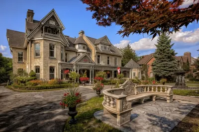 The Idlewyld Inn and Spa Hotels in der Nähe von Sunglass Hut