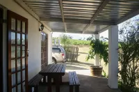 Fraaigelegen Farm - Home of Adhara Evoo فنادق في Tulbagh