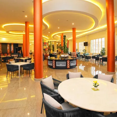 Senyum World Hotel