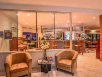 梅寧雅棕櫚飯店 莫亞馬住宿飯店