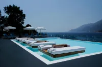 Alley Prime Hotel - Infinity Pools