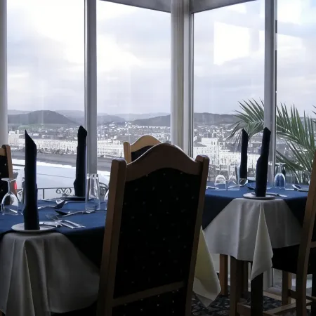 Headlands Hotel