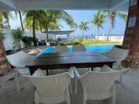 Brizo Hotel & Beach Resort - Pools