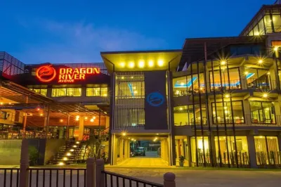 Dragon River Avenue Hotels in 