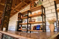 Areni Wine Art - parking