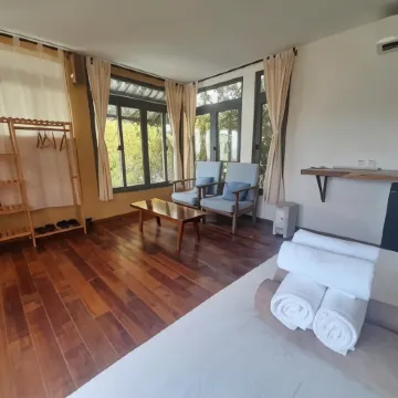 Eco Lagoon Отели рядом с достопримечательностью «Van beach»