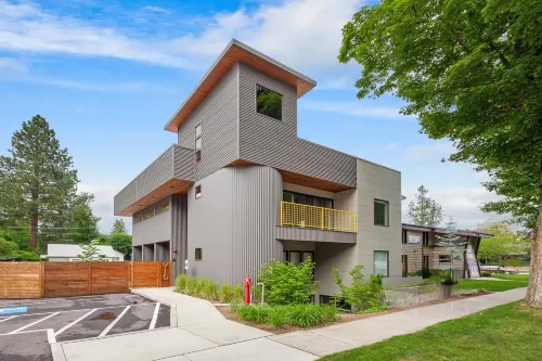 Spacious Outdoor Patio and BBQ - Inviting Urban Escape