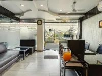 Hotel Sheldon International Near Science City タゴールハウス周辺のホテル