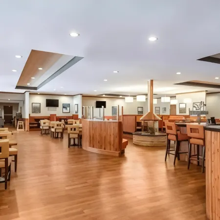 WHITE PEAK HOTEL by IHG