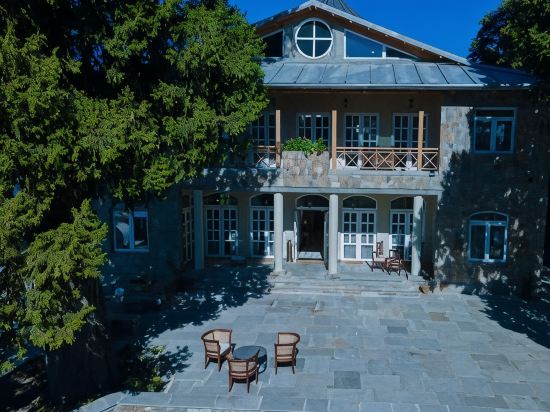 Magnolia Lodge