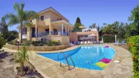 Exceptional Large Villa, Free Heated Pool 1 Nov - 15 Jan, Privacy,Prime Location - 4-Star