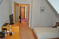 Turmhotel Schwedt Các khách sạn gần Dorfkirche Passow