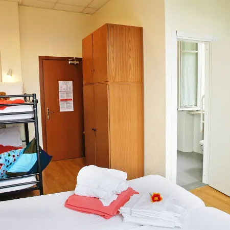 Santangela Hostel & Rooms