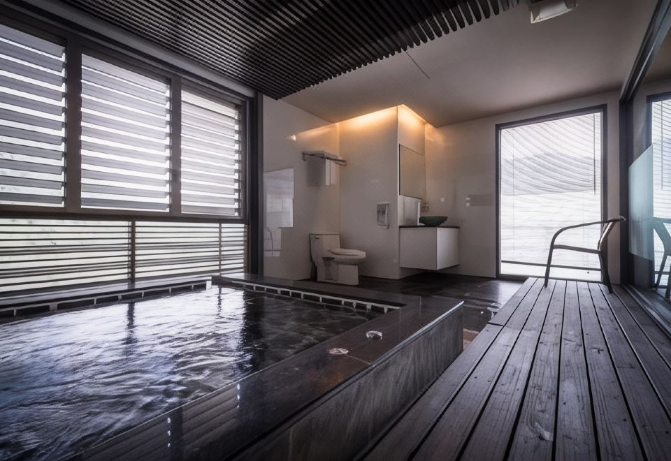 우라이 지역의 맑고 깨끗한 강과 산의 모습