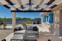 Steinhaus Milan Hotels in Ražanac