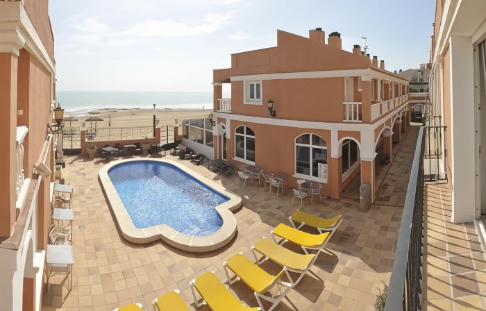 Lloyds Beach Club
