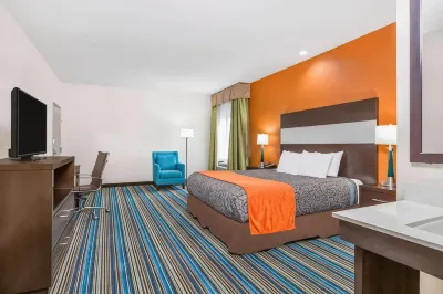 Days Inn & Suites by Wyndham Katy