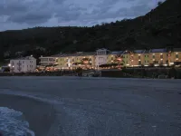 Hotel la Tonnara Hotels near Monte Botte Donato1928m