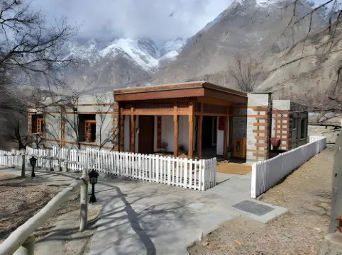Serena Altit Fort Residence