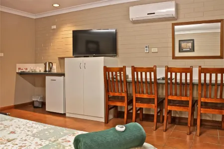 Barcaldine Country Motor Inn