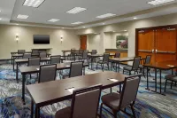 Fairfield Inn & Suites Charleston North/University Area Hotels in Goose Creek