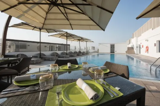 The Avenue Hotel Hotels near Shater Abbas Restaurant