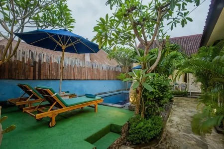 Naturale Guest House Отели рядом с достопримечательностью «Twin Island Dive»