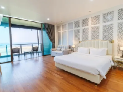 ซี แซนด์ ซัน หัวหิน บาย เจซี เควิน โฮเทล แอนด์ รีสอร์ท โรงแรมในชะอำ