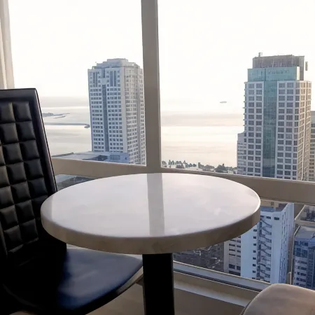 Regency Grand Suites