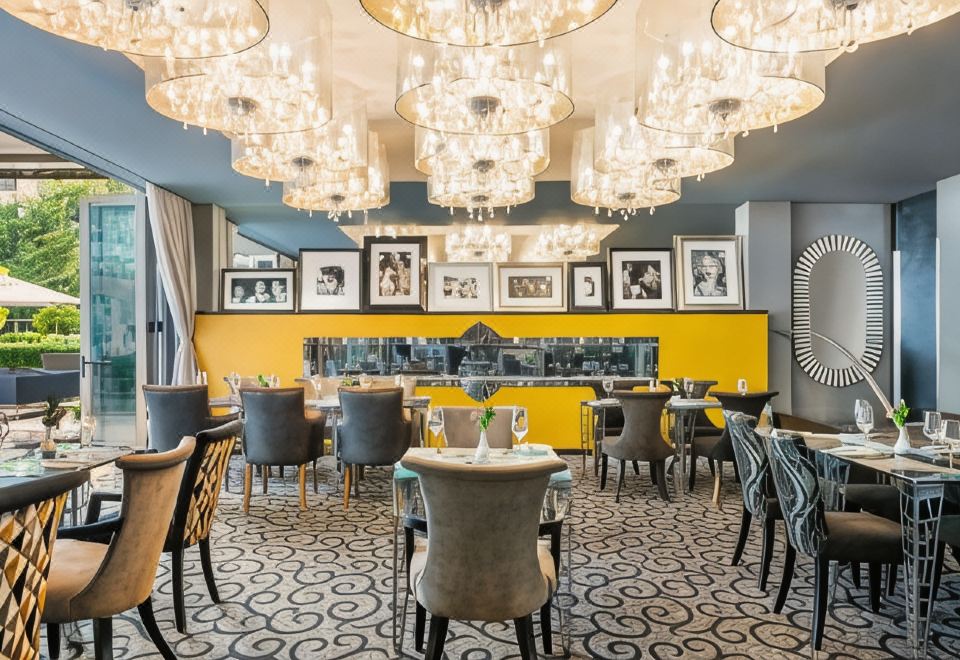 Protea Hotel Fire & Ice Johannesburg Melrose Arch Over view