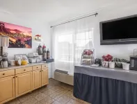 Super 8 by Wyndham Hayward Downtown Hotels in Hayward