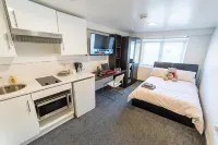 100 Dale Road Studios in Guest House