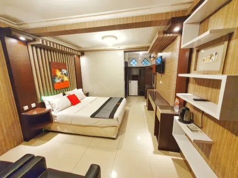 호텔 묵티 자야