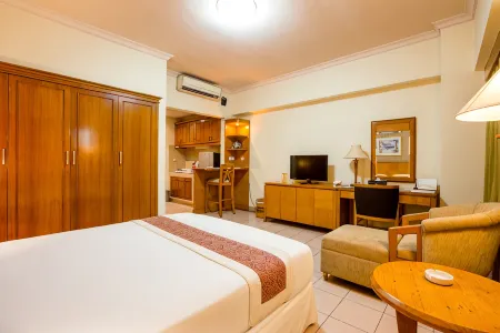 Asuka Hotel MM2100 Industrial Town Отели рядом с достопримечательностью «Bonecom Tricom Mm2100»