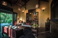 Nham Village Resort
