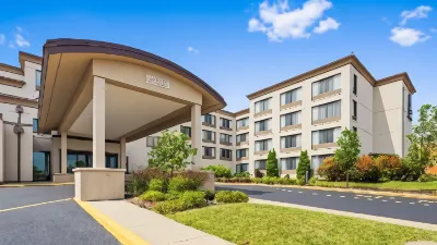 Best Western Executive Inn Các khách sạn gần Simmons Island Park