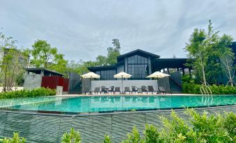 Greenhills Resort Siracha