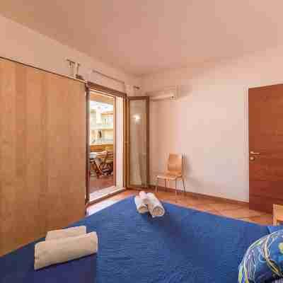 Relaxing Cristal Bedroom No1503 Rooms