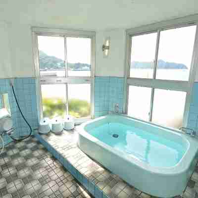 観光旅館 美奈都 Rooms