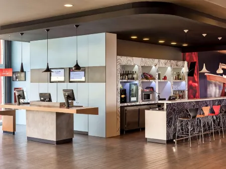 ibis Sao Jose dos Campos Dutra Отели в г. Сан-Жосе-дус-Кампус