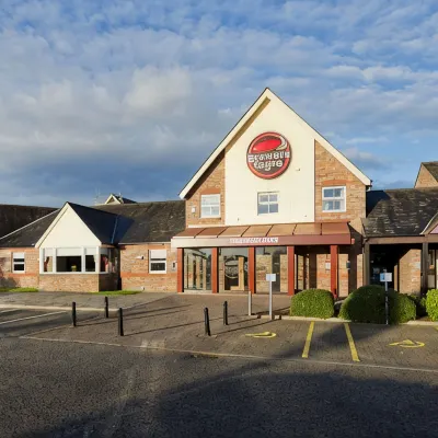 Premier Inn Wigan (M6, J25) Отели рядом с достопримечательностью «Ноузли-роуд»