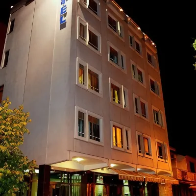 Kruja Hotel โรงแรมใกล้ติรานา อี รี ปิรามิดา