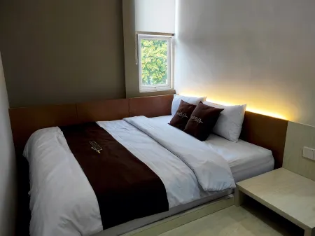 Aqilla Shakilla House 3 Syariah Limbangan Cianjur Отели в г. Чианджур